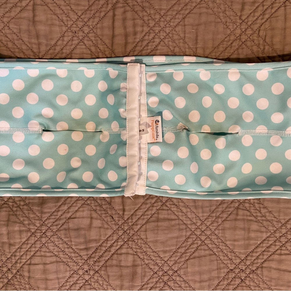 Ameda pumping bra, size m